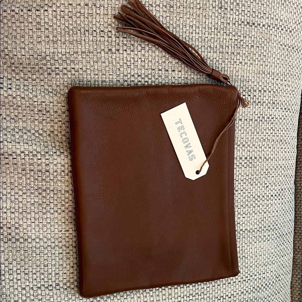 Tecovas Rich Brown Leather Pouch with Tassel